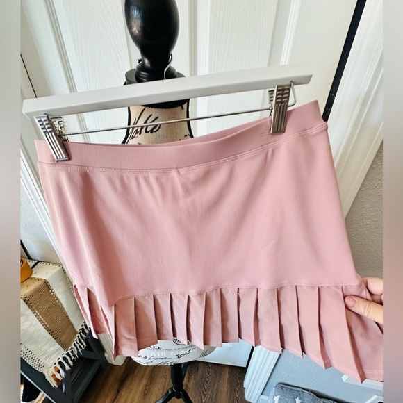 Savvi Paris Pleated Skort -- Pale Mauve - Picture 3 of 6